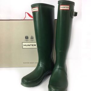 HUNTER Original Tall Sz 8 Rain Green Matte Boots